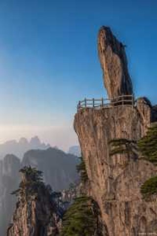 安徽黄山旅游景点介绍？安徽黄山旅游必去景点？