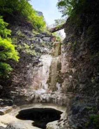 孤山寨风景区介绍，孤山寨旅游攻略？