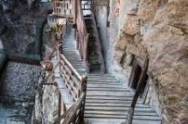 介休绵山旅游攻略？介休绵山游玩攻略？