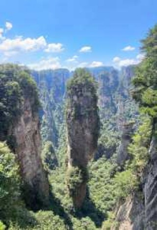 张家界旅游景点全景图？张家界旅游景点全景图天门山？